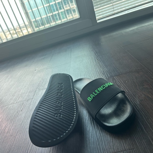 "Balenciaga Men's Black and Green Swim Slippers: - Picture 3 of 3